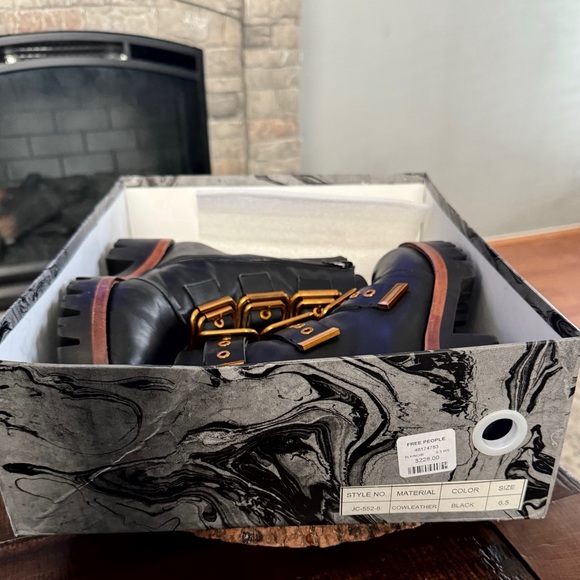 Women’s Jeffrey Campbell for Free People big buckle combat boots. Size 6.5. - Picture 10 of 11